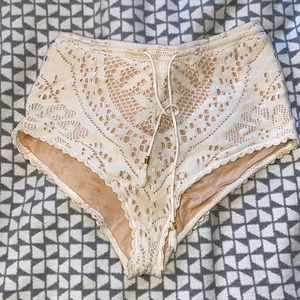 Spell & the Gypsy shorts